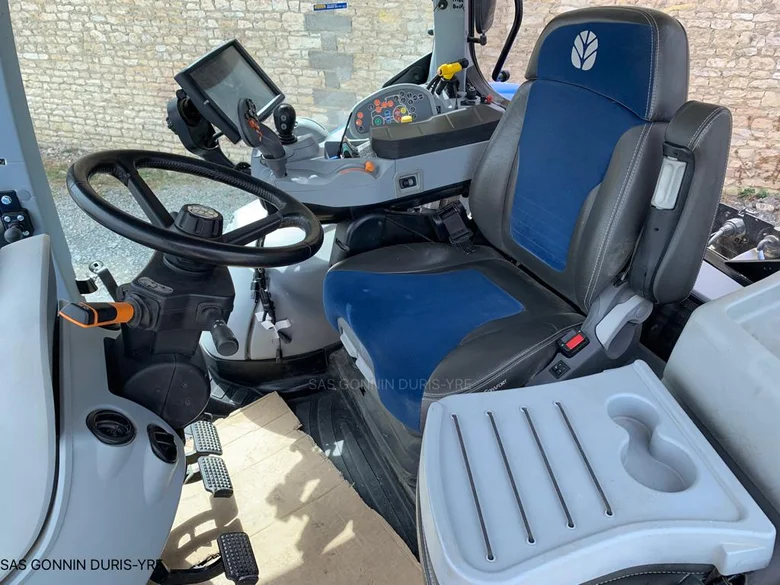 Tracteur Occasion NEW-HOLLAND T7.210