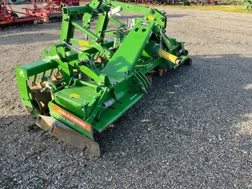 Outil du sol animé AMAZONE KX 3001
