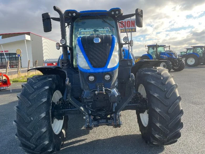 Tracteur Occasion NEW-HOLLAND T7.210