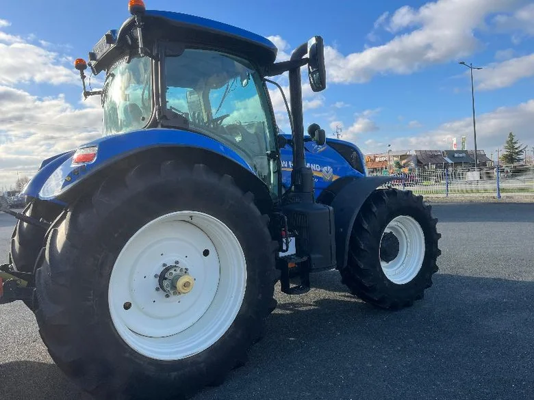 Tracteur Occasion NEW-HOLLAND T7.210