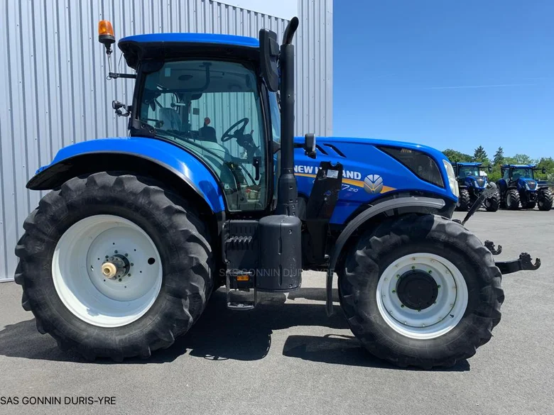 Tracteur Occasion NEW-HOLLAND T7.210
