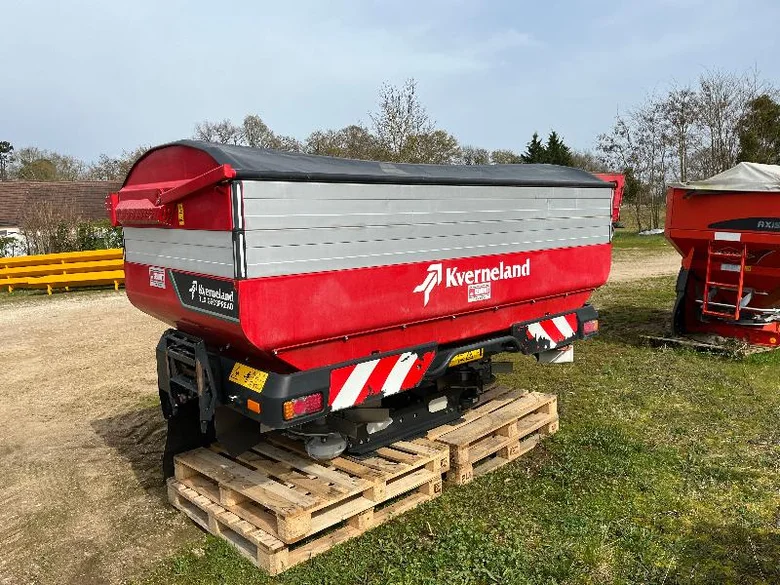 Semoir KVERNELAND TLX GEOSPREAD