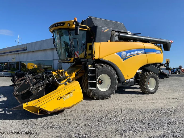 Moissonneuse batteuse NEW-HOLLAND CX 7.80