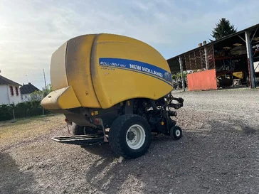 Presse NEW-HOLLAND ROLL-BELT 180