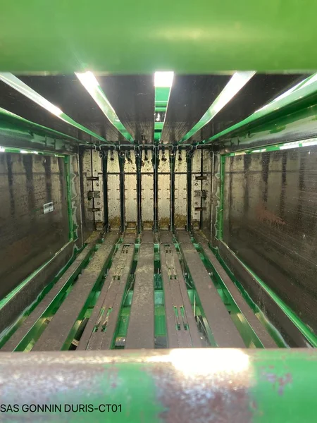 Presse JOHN-DEERE L1534