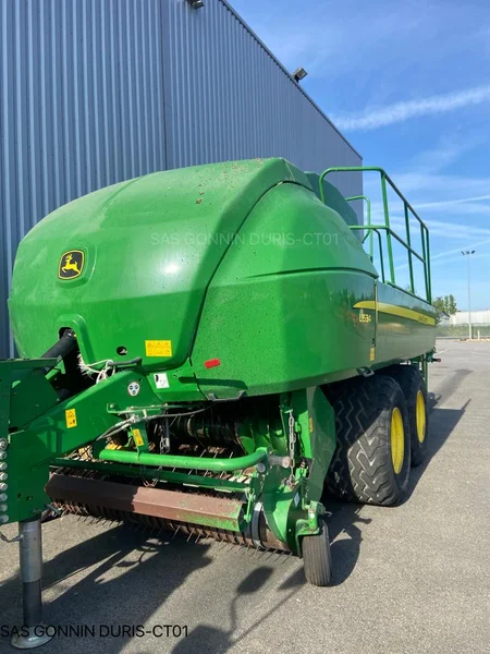 Presse JOHN-DEERE L1534