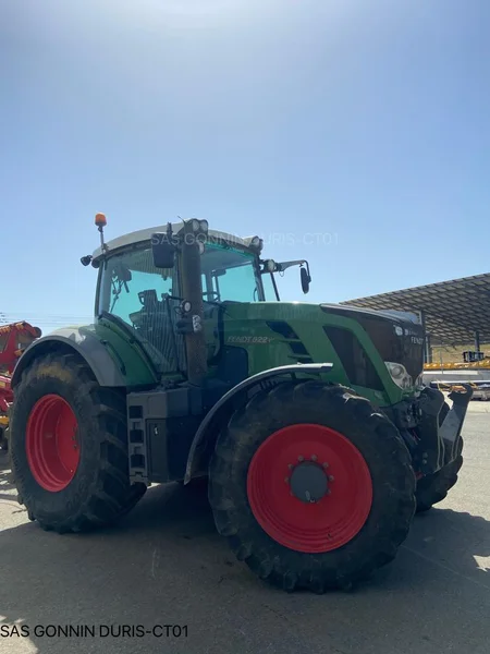 Tracteur Occasion FENDT 822 VARIO
