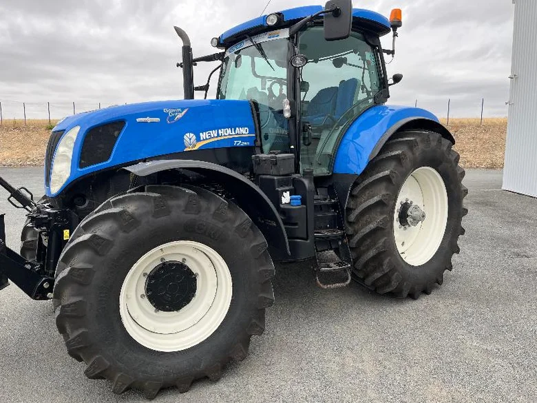 Tracteur Occasion NEW-HOLLAND T7.260
