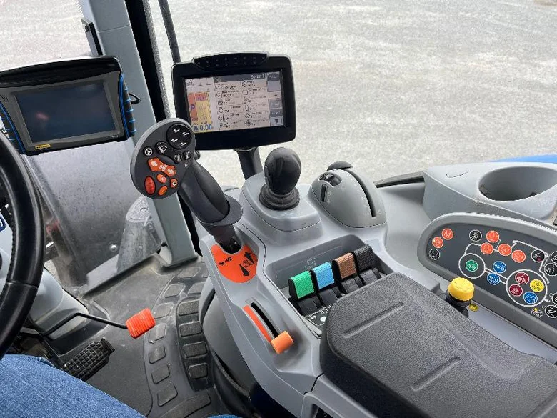 Tracteur Occasion NEW-HOLLAND T7.260
