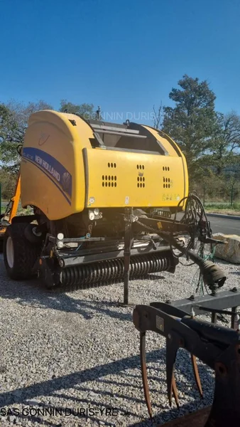 Presse NEW-HOLLAND ROLL-BELT 180