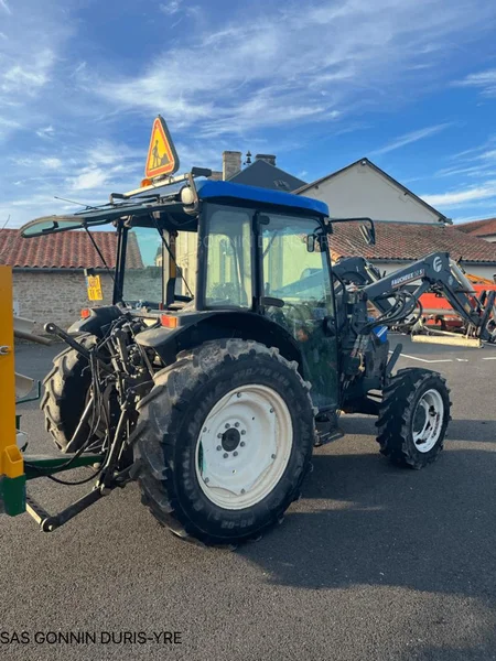 Tracteur Occasion NEW-HOLLAND TN 65 D