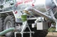 Camion-citerne à pompe avec pompe rotative